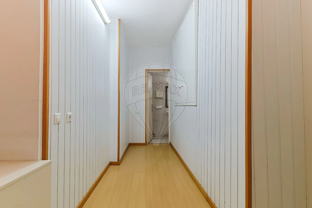 Loja para Arrendamento em Buarcos Foto 9