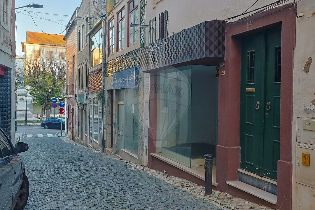 Loja para Arrendamento em Buarcos Foto 17