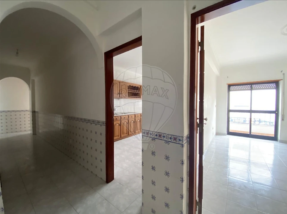 Apartamento T2 para Venda em Pinhal Novo Foto 3