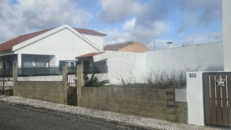 Terreno para Venda em São Domingos de Rana Foto 2