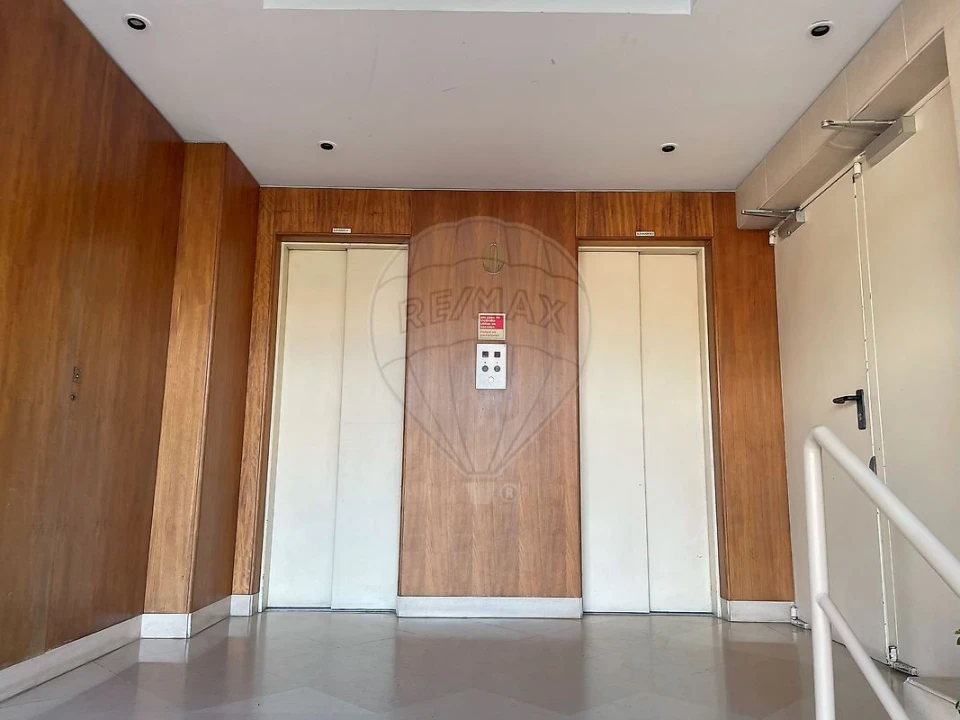 Apartamento T1 para Arrendamento em Ramalde Foto 18