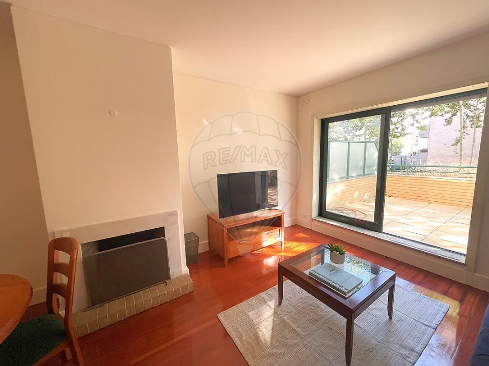 Apartamento T1 para Arrendamento em Ramalde Foto 9