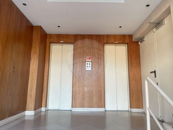 Apartamento T1 para Arrendamento em Ramalde Foto 18