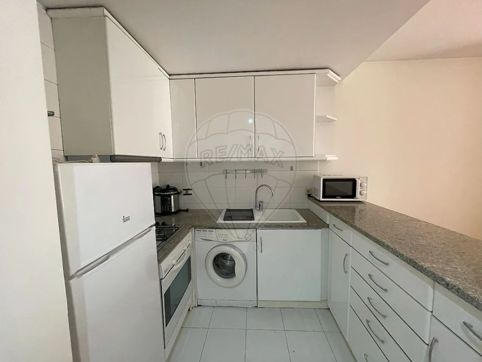 Apartamento T1 para Arrendamento em Ramalde Foto 13