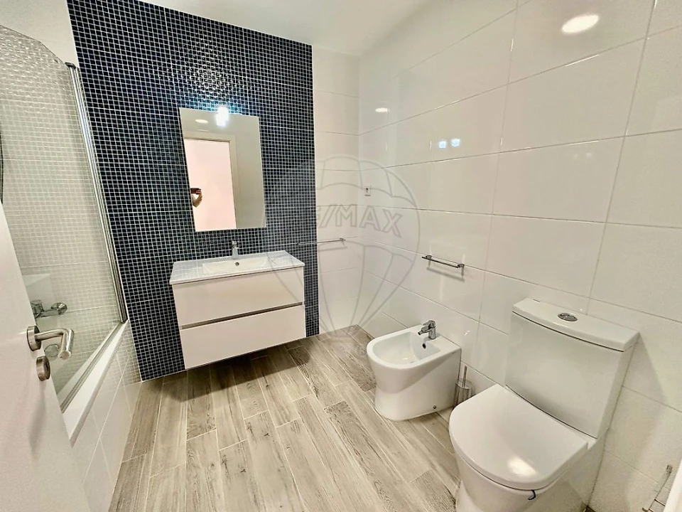 Apartamento T3 para Venda em Peso da Régua e Godim Foto 8