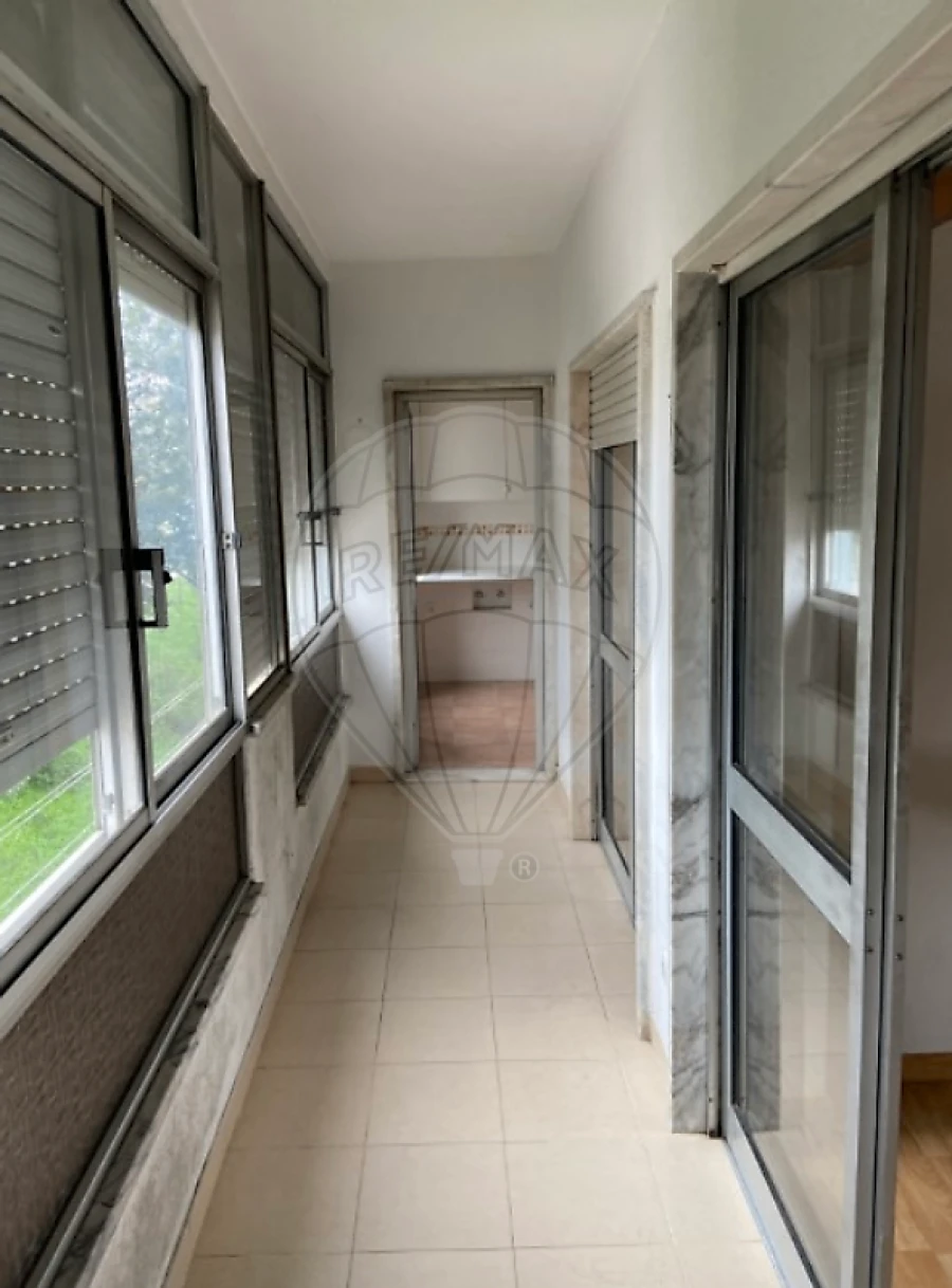 Apartamento T3 para Venda em Almada, Cova da Piedade, Pragal e Cacilhas Foto 7