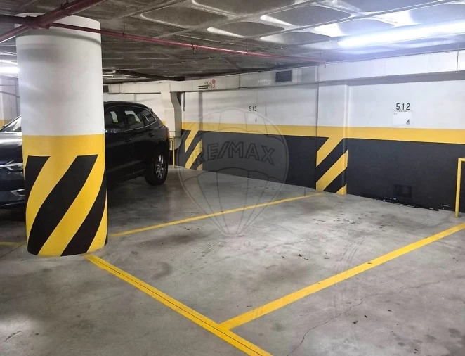 Garagem para Venda em Avenidas Novas Foto 2