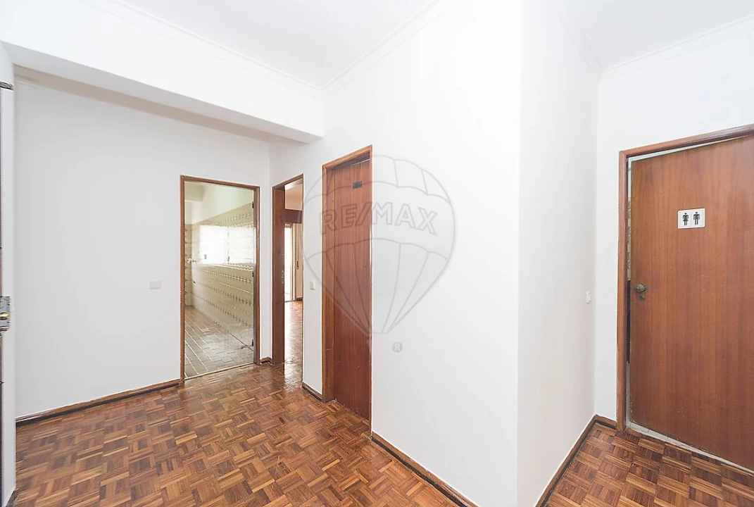 Apartamento T3 para Venda em Corroios Foto 24