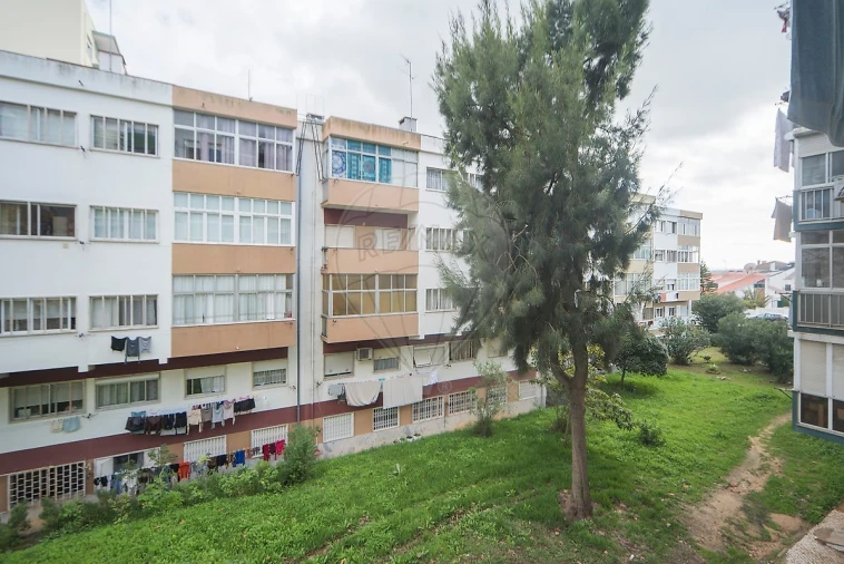 Apartamento T3 para Venda em Corroios Foto 8