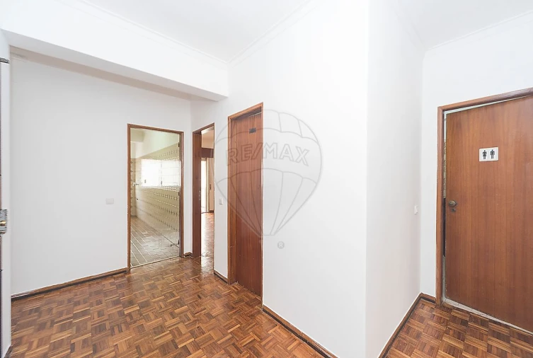 Apartamento T3 para Venda em Corroios Foto 24