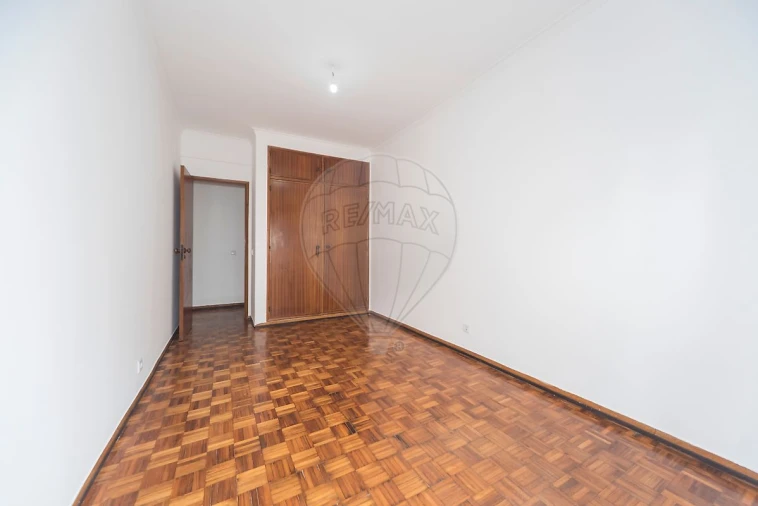 Apartamento T3 para Venda em Corroios Foto 7