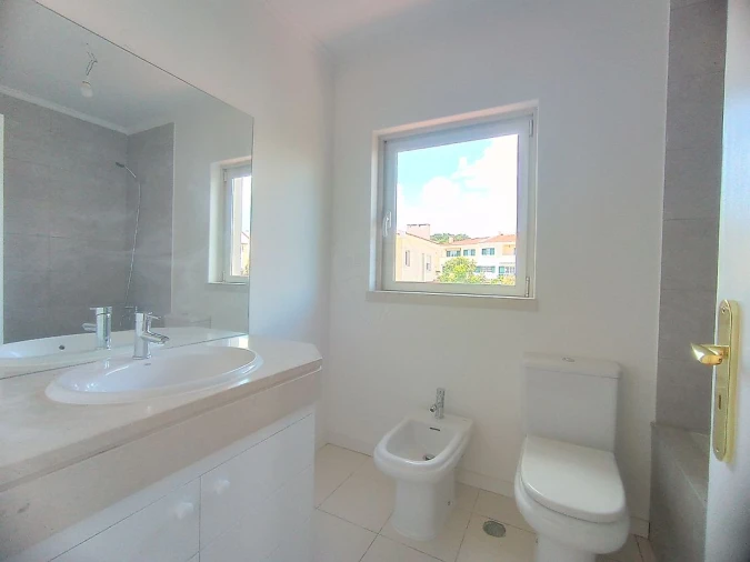 Moradia T3 para Venda em Cascais e Estoril Foto 10