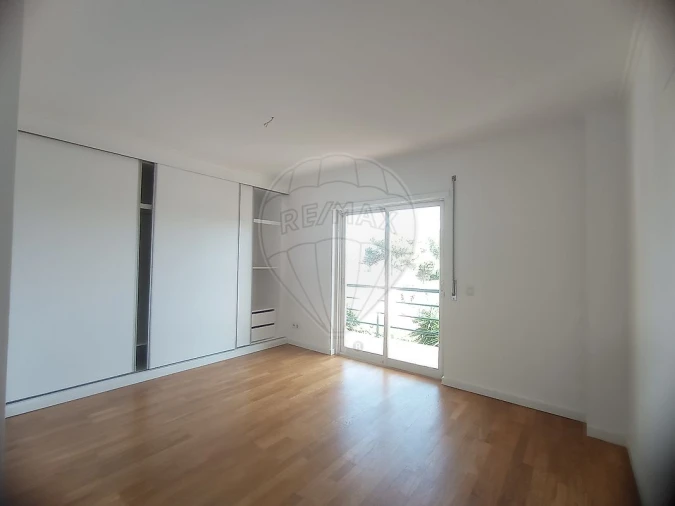 Moradia T3 para Venda em Cascais e Estoril Foto 37