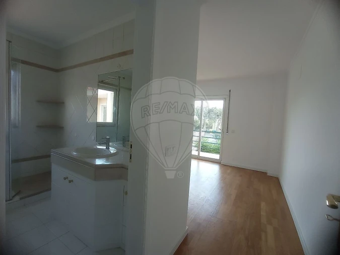 Moradia T3 para Venda em Cascais e Estoril Foto 40