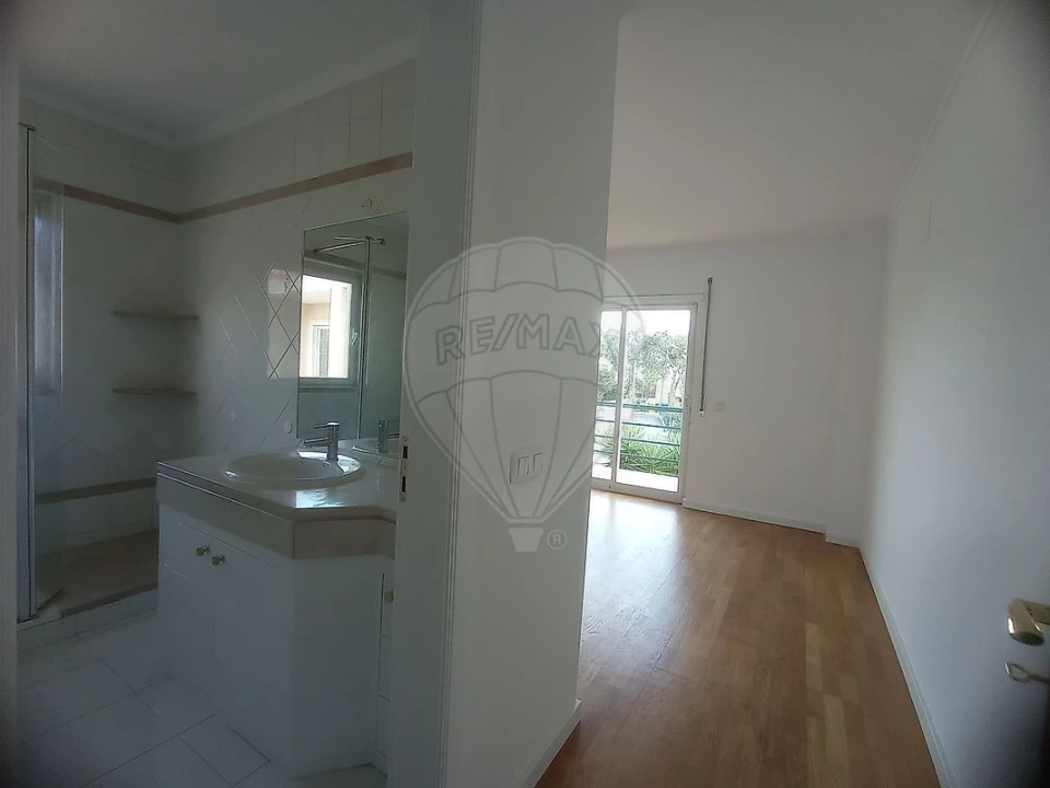 Moradia T3 para Venda em Cascais e Estoril Foto 40