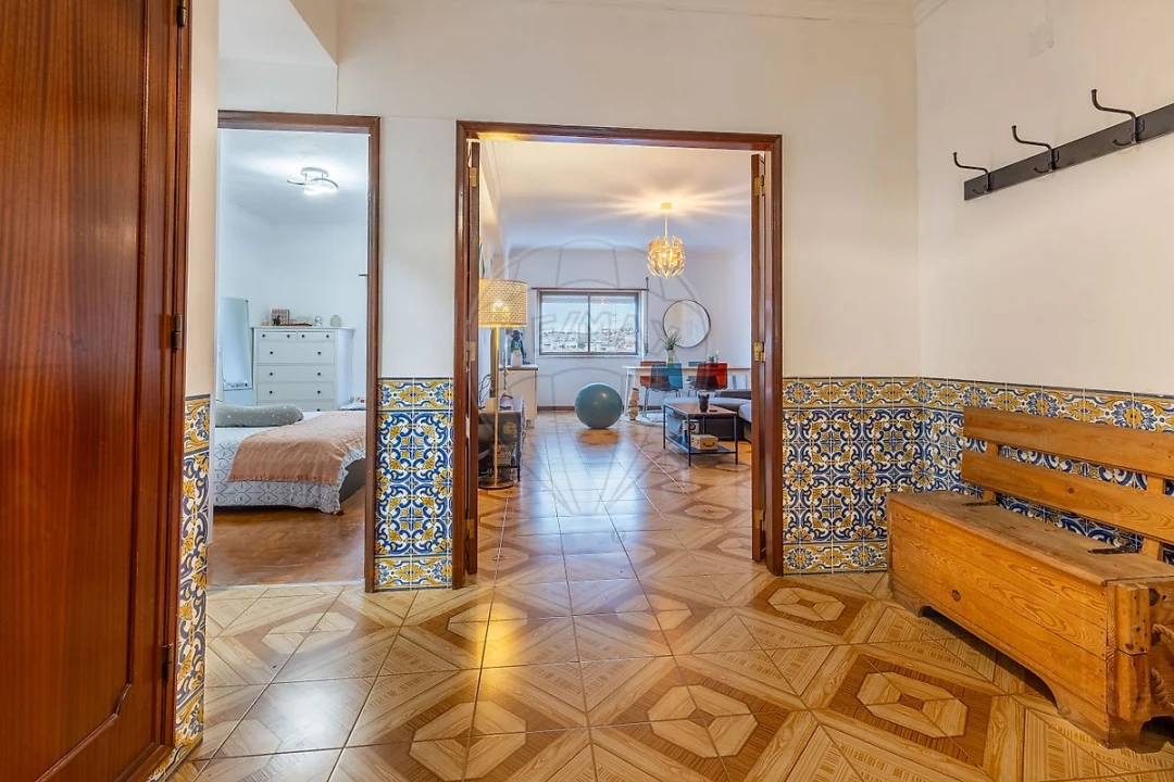 Apartamento T1 para Venda em Agualva e Mira-Sintra Foto 8