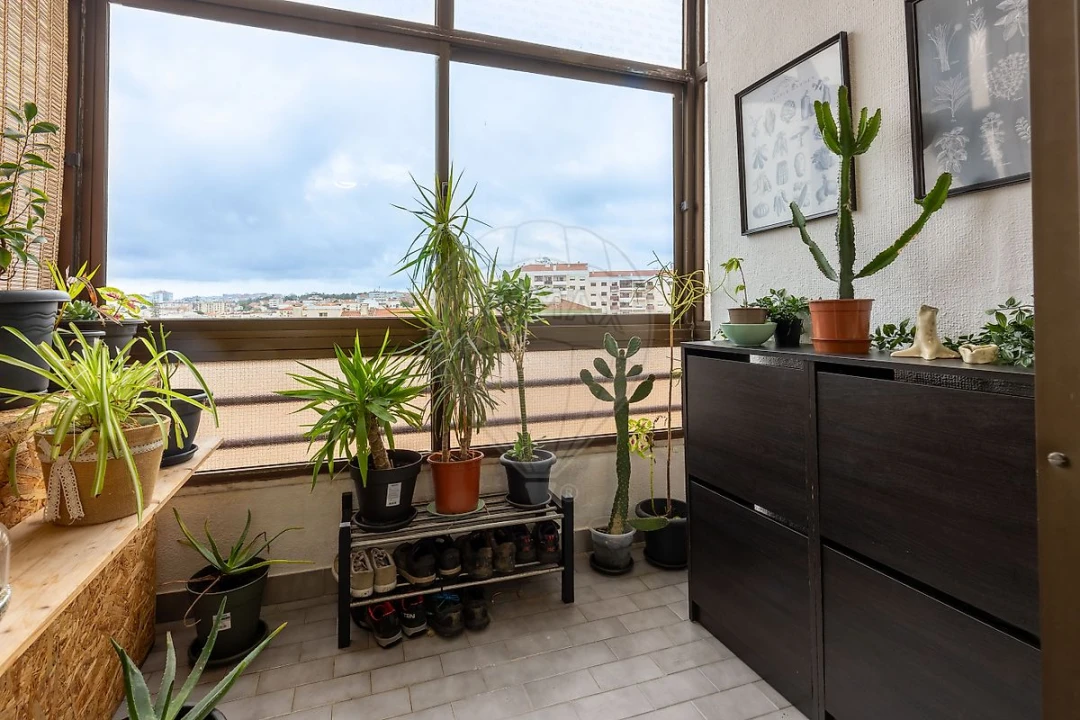 Apartamento T1 para Venda em Agualva e Mira-Sintra Foto 16