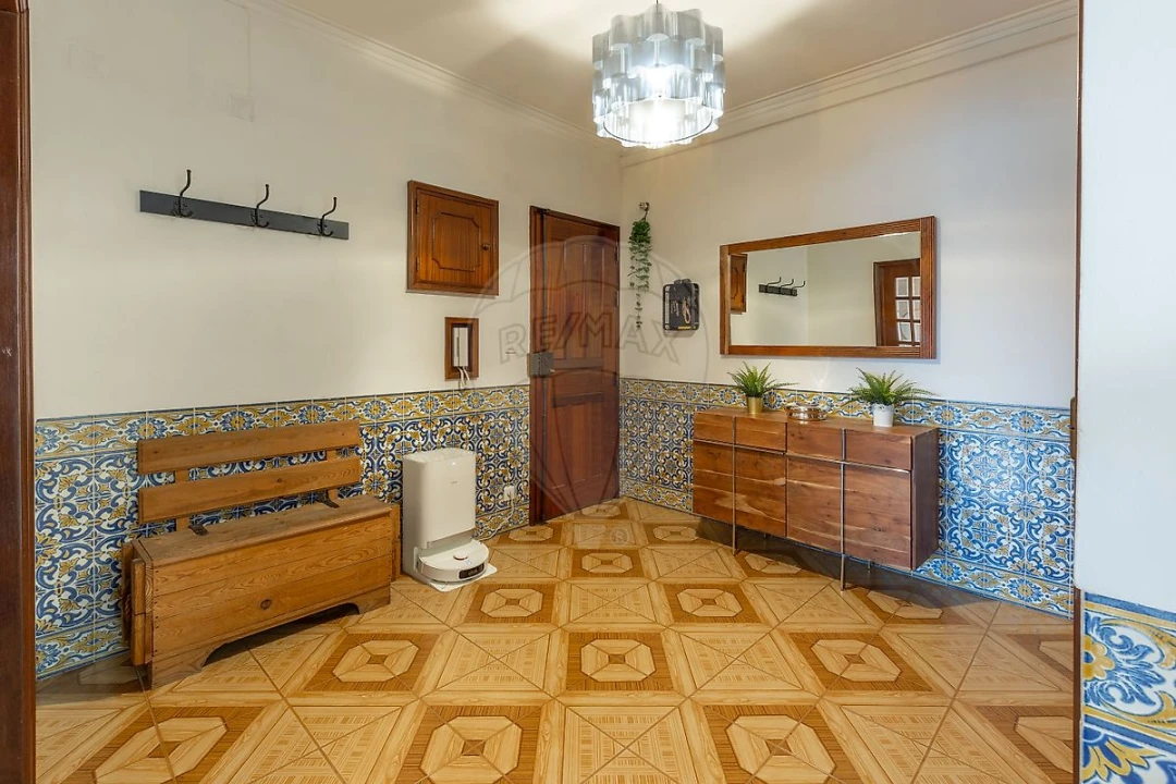 Apartamento T1 para Venda em Agualva e Mira-Sintra Foto 11