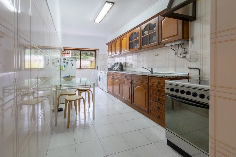 Apartamento T1 para Venda em Agualva e Mira-Sintra Foto 5