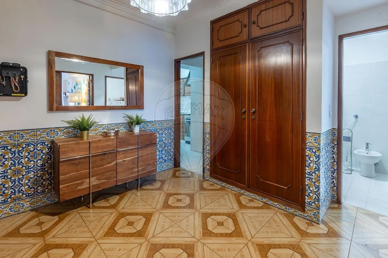 Apartamento T1 para Venda em Agualva e Mira-Sintra Foto 10