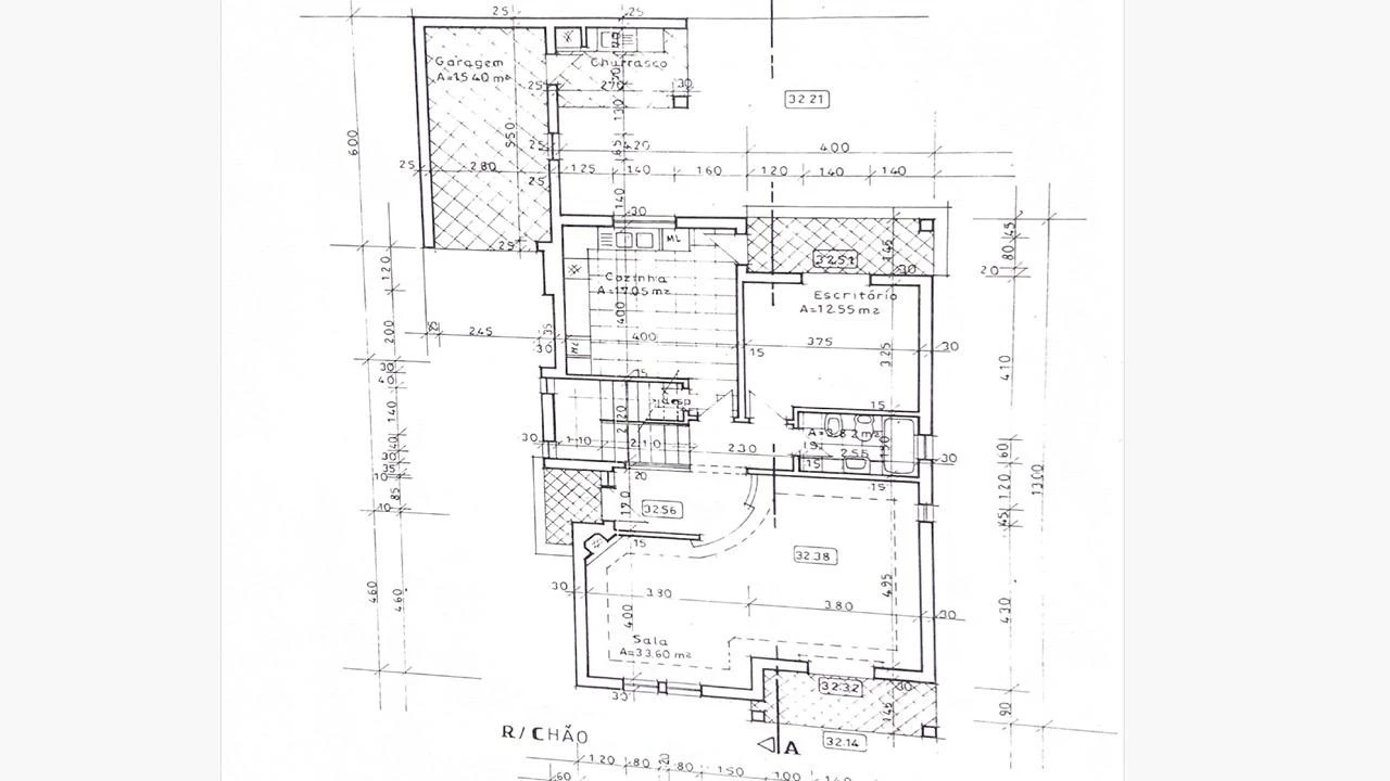 Moradia T5 para Venda em Fernao Ferro Foto 35