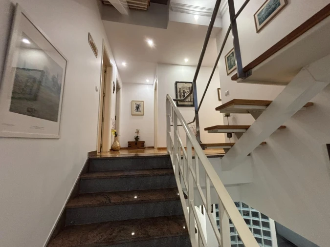 Moradia T5 para Venda em Fernao Ferro Foto 16