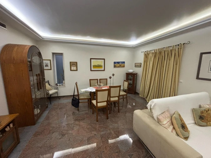 Moradia T5 para Venda em Fernao Ferro Foto 7