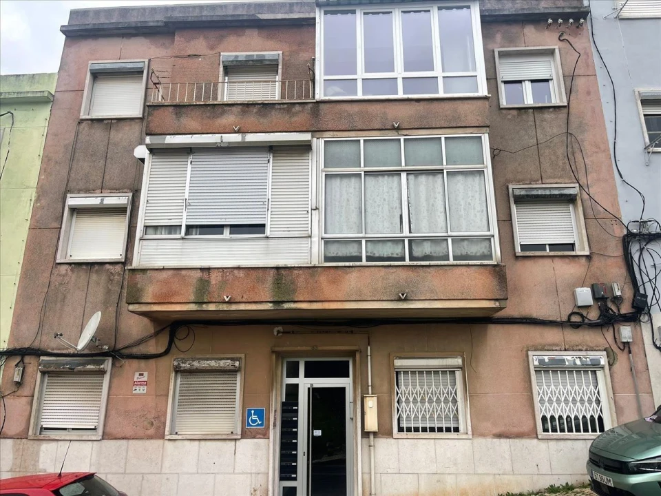 Apartamento T1 para Venda em Falagueira-Venda Nova Foto 1