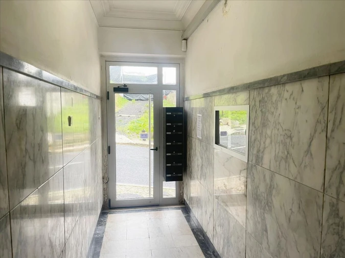 Apartamento T1 para Venda em Falagueira-Venda Nova Foto 2