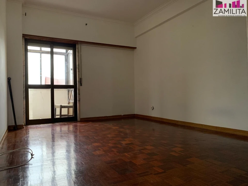 Apartamento T3 para Venda em Águas Livres Foto 14