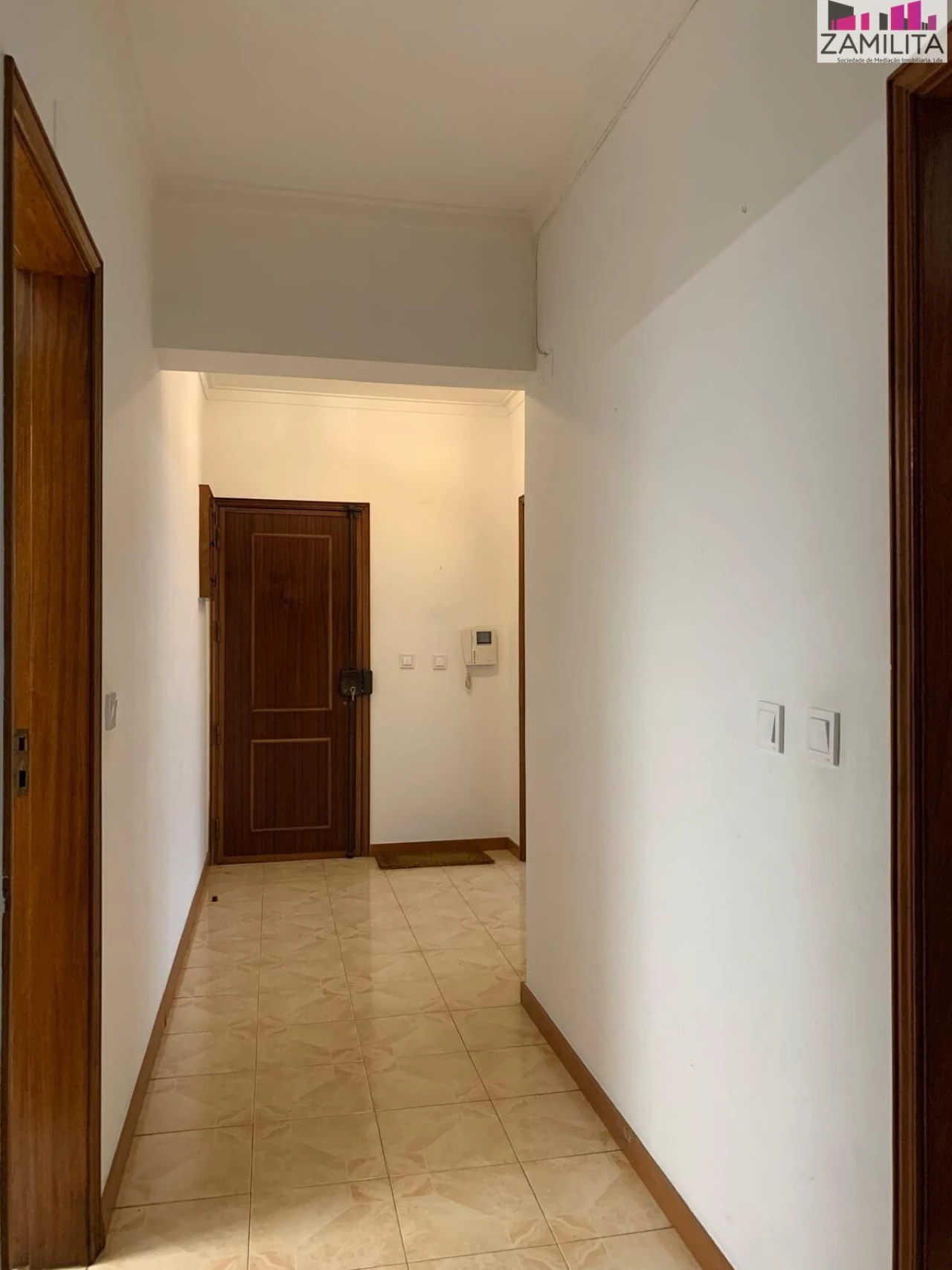 Apartamento T3 para Venda em Águas Livres Foto 4