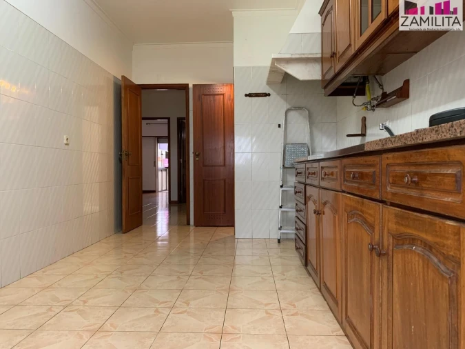 Apartamento T3 para Venda em Águas Livres Foto 12