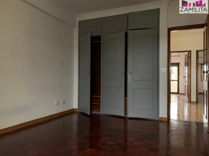 Apartamento T3 para Venda em Águas Livres Foto 15