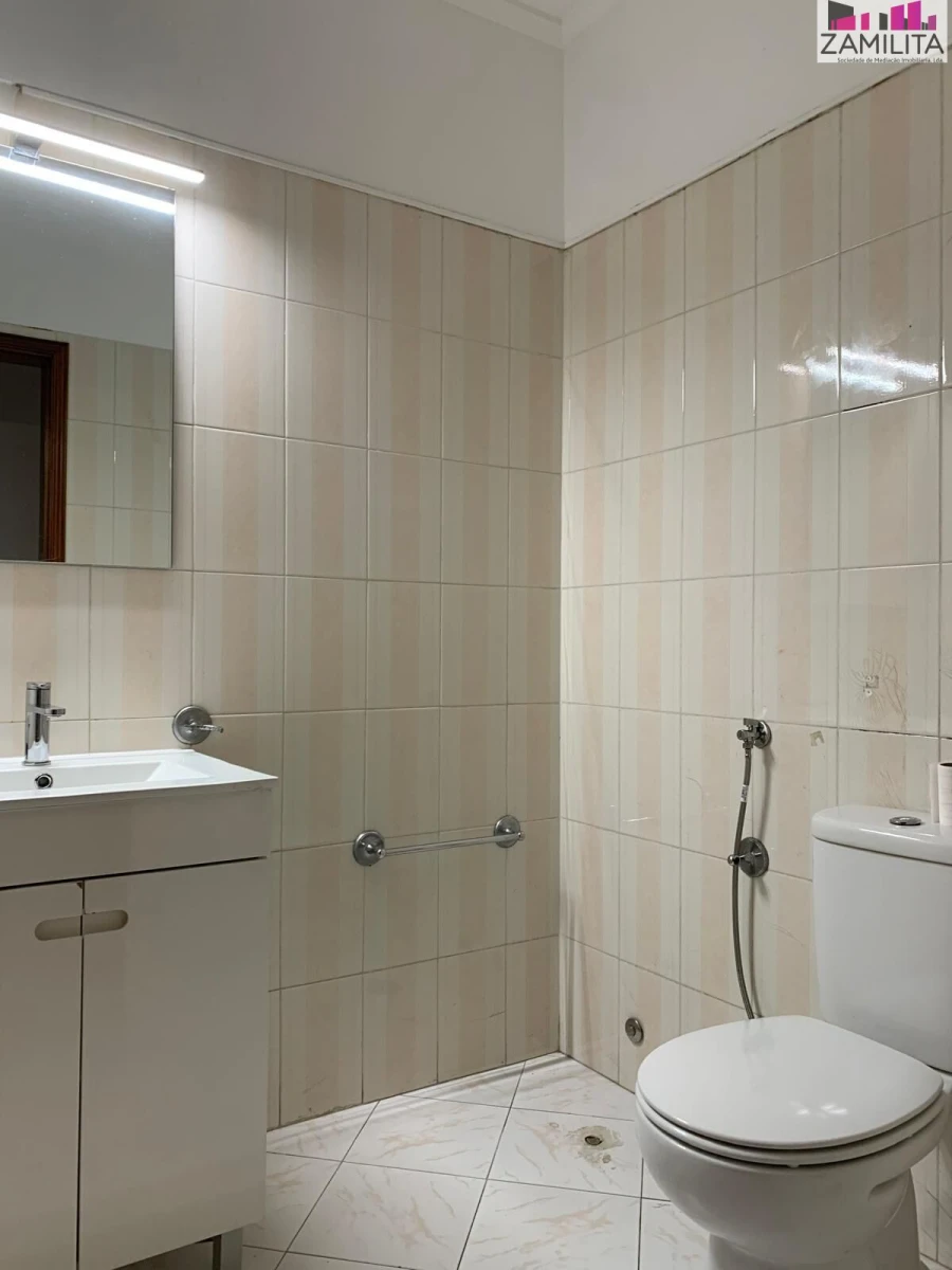 Apartamento T3 para Venda em Águas Livres Foto 9