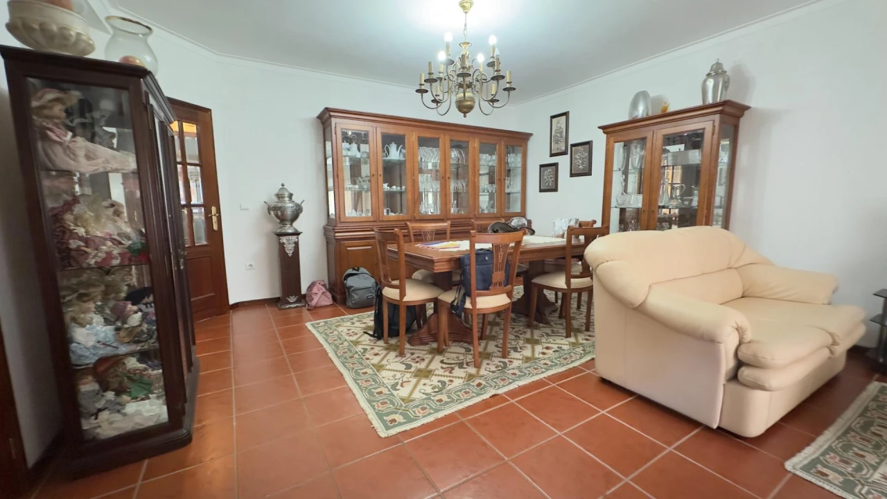 Moradia T4 para Venda em Rio de Loba Foto 9