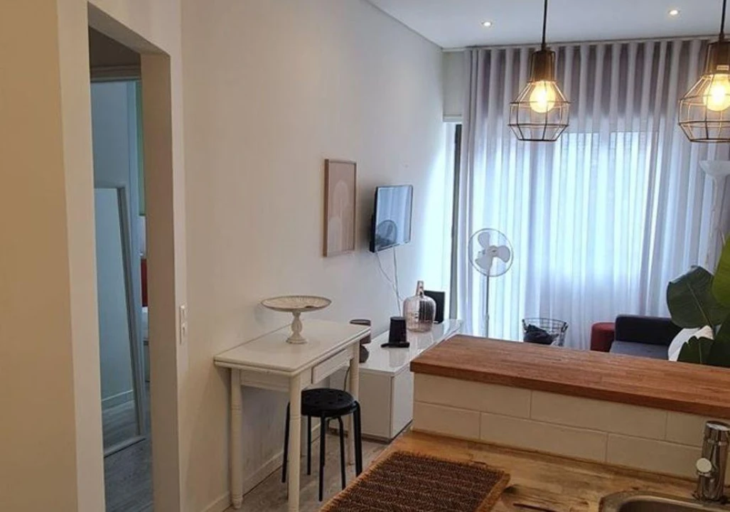 Apartamento T1 para Venda em Cedofeita, Santo Ildefonso, Sé, Miragaia, São Nicolau e Vitória Foto 2