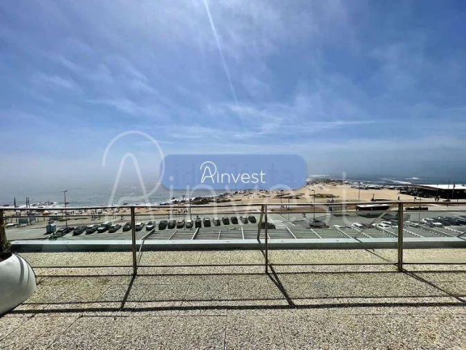 Apartamento T5 para Venda em Canidelo Foto 2