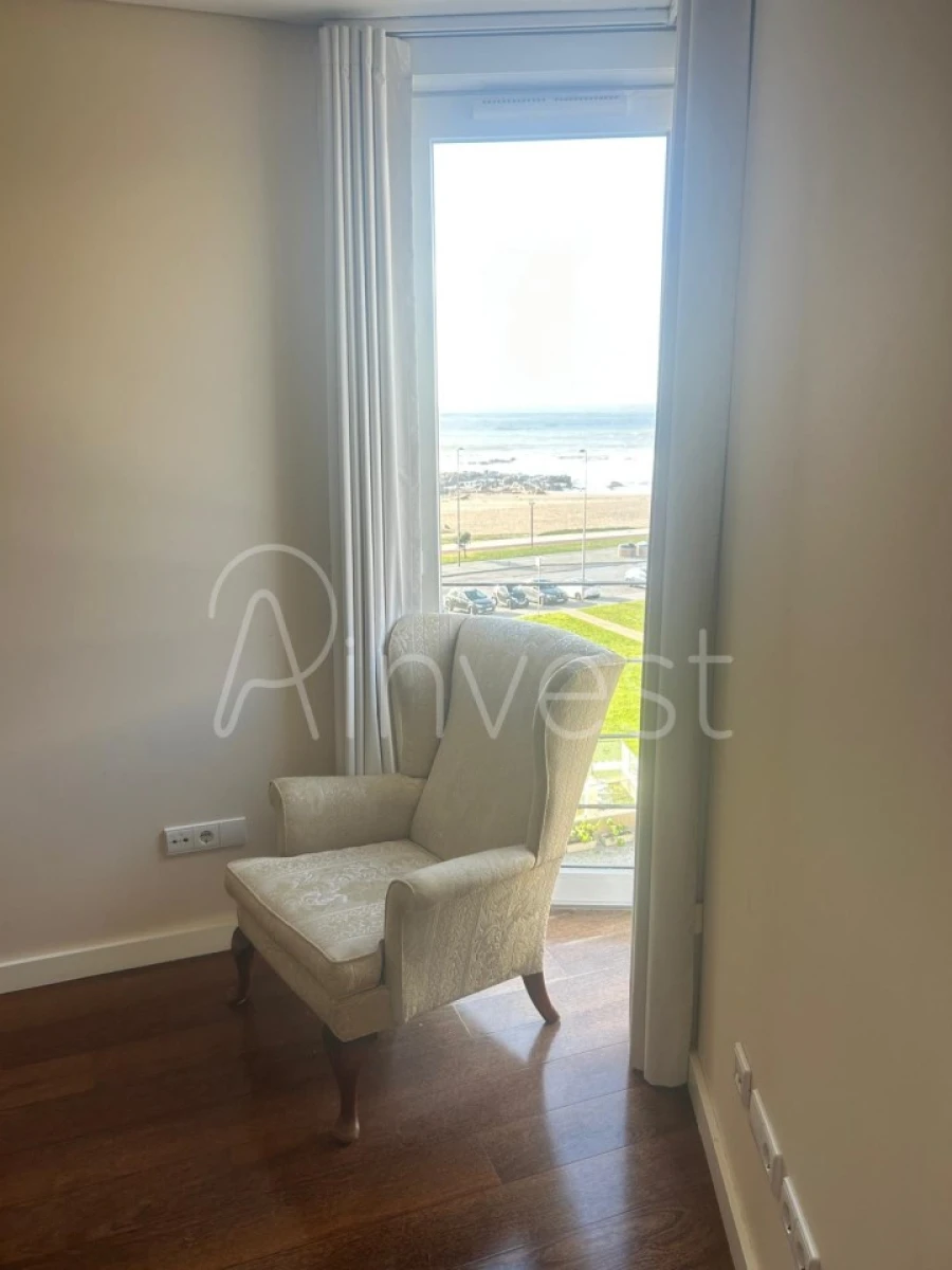 Apartamento T5 para Venda em Canidelo Foto 16