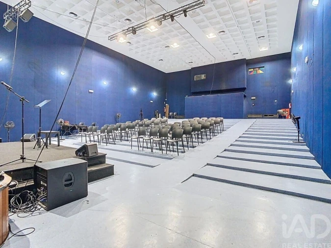 Loja para Venda em Santo Antonio dos Olivais