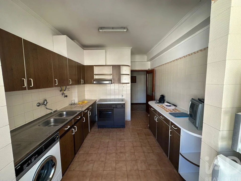 Apartamento T2 para Arrendamento em Covilhã e Canhoso Foto 3