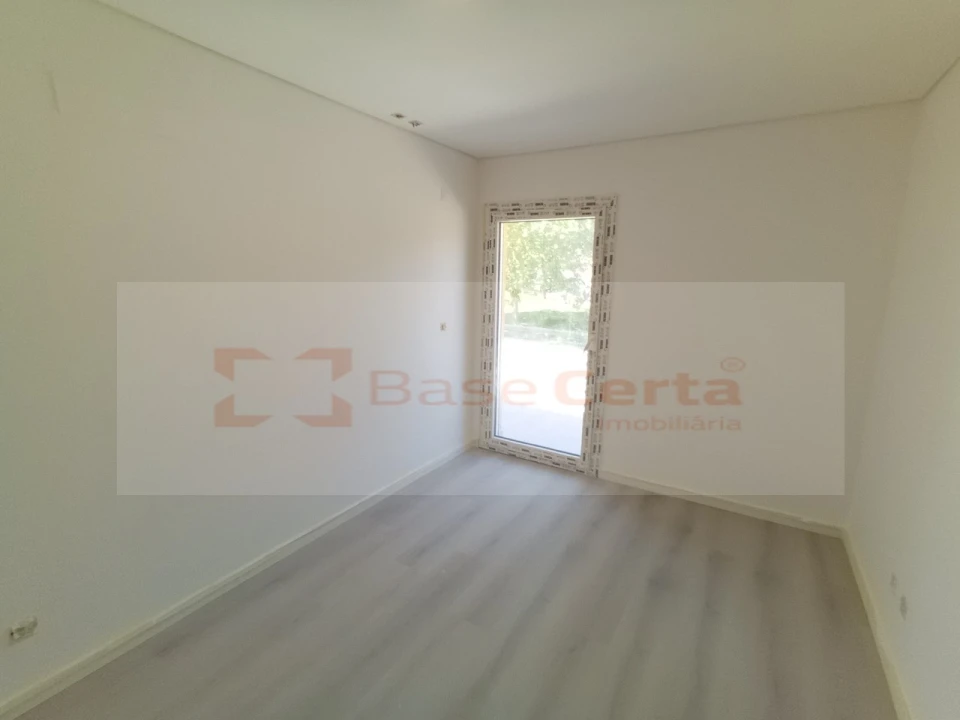 Apartamento T3 para Venda em Vialonga Foto 16