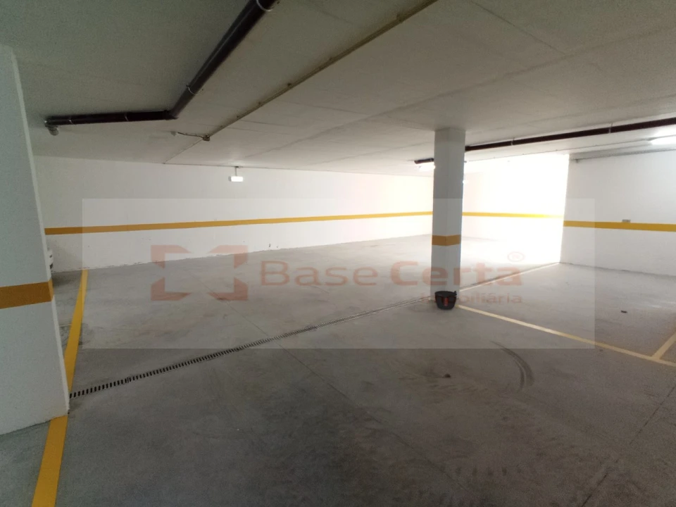 Apartamento T3 para Venda em Vialonga Foto 42