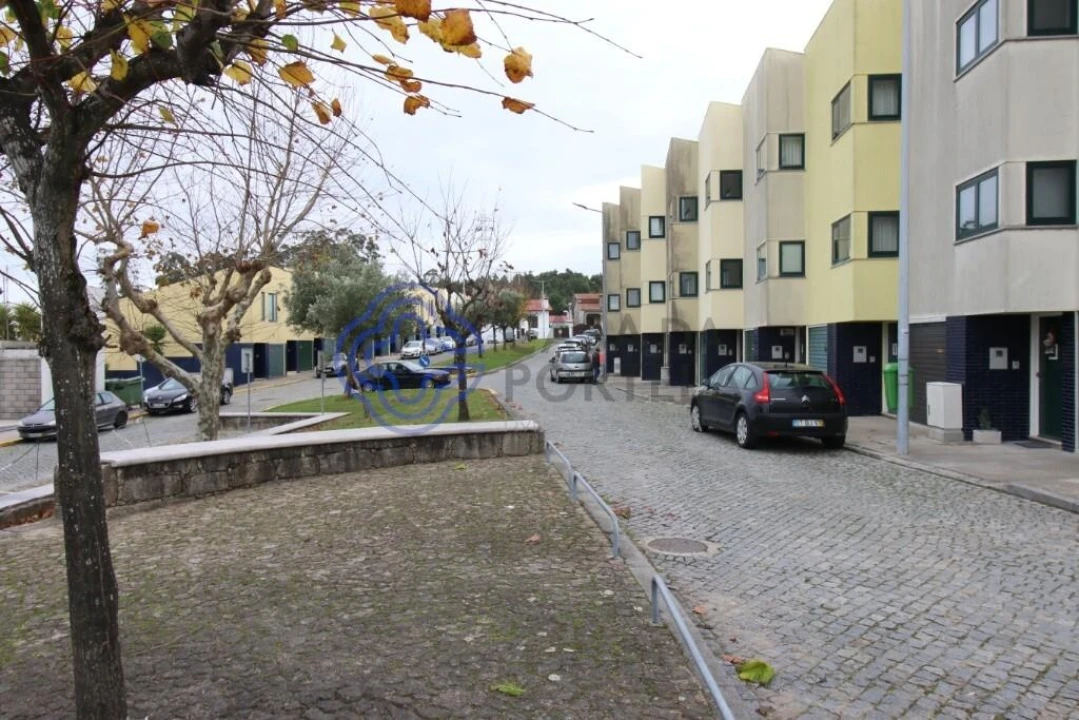 Moradia T3 para Venda em Gião Foto 1