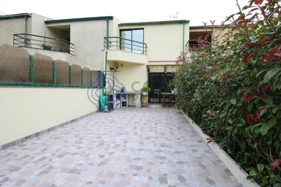 Moradia T3 para Venda em Gião Foto 2