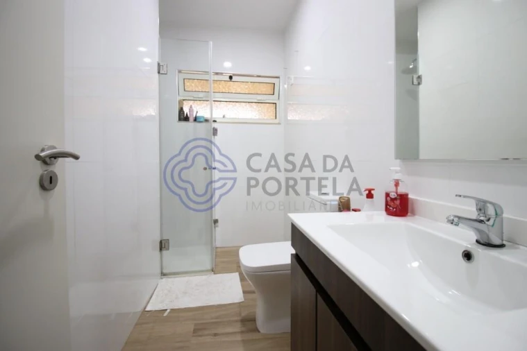 Moradia T3 para Venda em Gião Foto 24