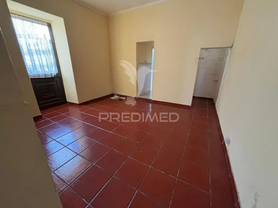 Moradia T3 para Venda em Angra (São Pedro) Foto 9