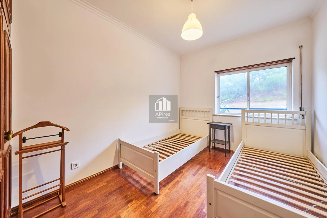 Apartamento T2 para Venda em Charneca de Caparica e Sobreda Foto 13