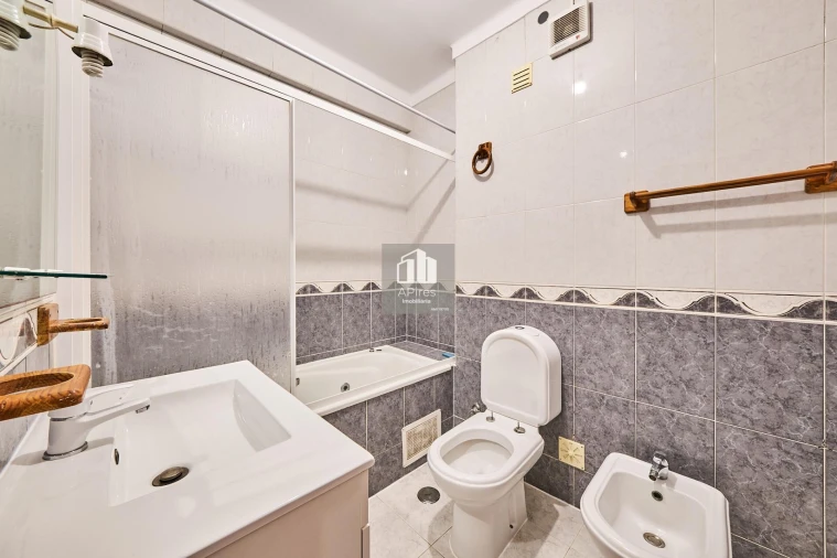 Apartamento T2 para Venda em Charneca de Caparica e Sobreda Foto 14