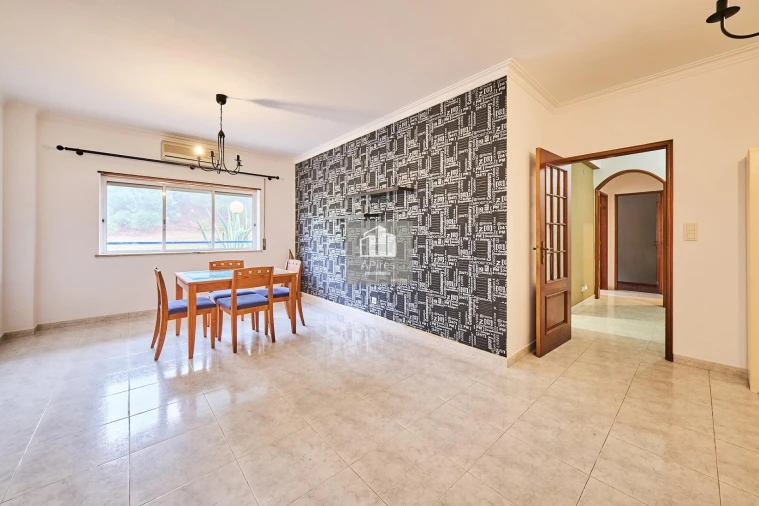 Apartamento T2 para Venda em Charneca de Caparica e Sobreda Foto 3