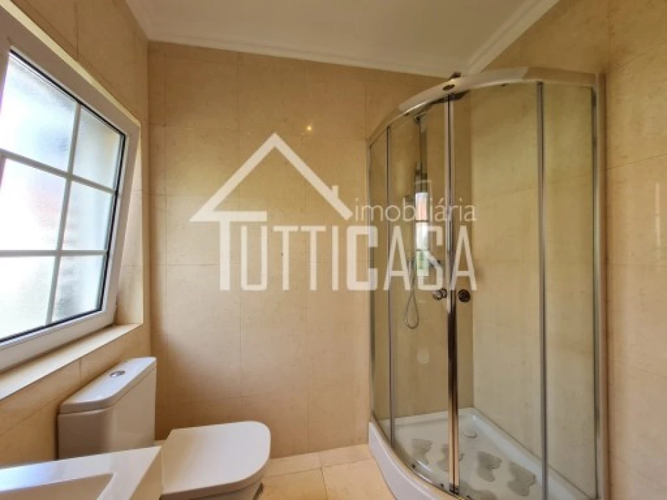 Moradia T5 para Venda em Milharado Foto 49